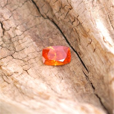Grenat mandarin 3,11ct CHF 320